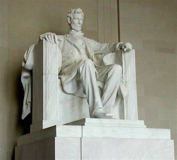 All Easter Eggs in Goat Simulator 3 Abe-Lincoln-Monument