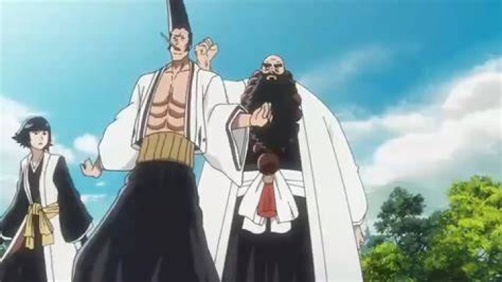 Ichibei-knocking-down-one-of-his-subordinates
