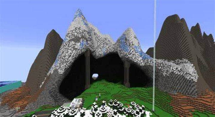10 Best Minecraft Bedrock Seeds for 1.20 Mountain-Overhang-in-Minecraft