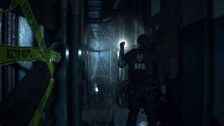 Resident Evil 2 Remake Inside Leon's Desk