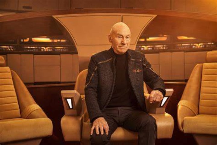 Star Trek Picard Picard With Disruptor