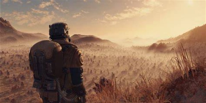 Starfield: the player walking through the muddy streets of Akila City.