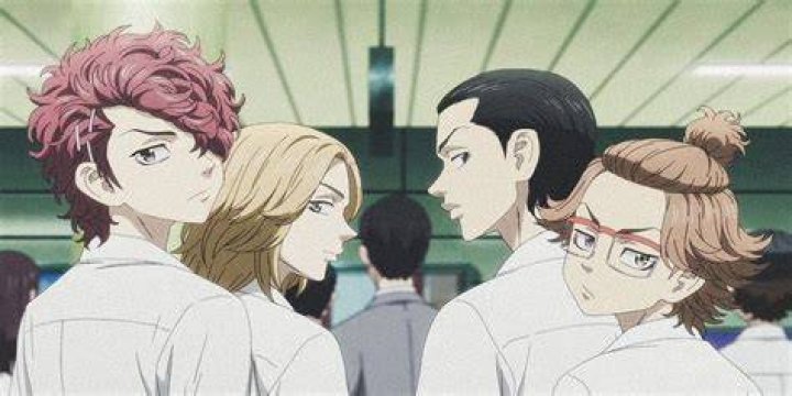 The Meaning Behind Toman’s Symbol in Tokyo Revengers Takemichi-and-his-friends-carrying-Tomans-flag-in-Tokyo-Revengers